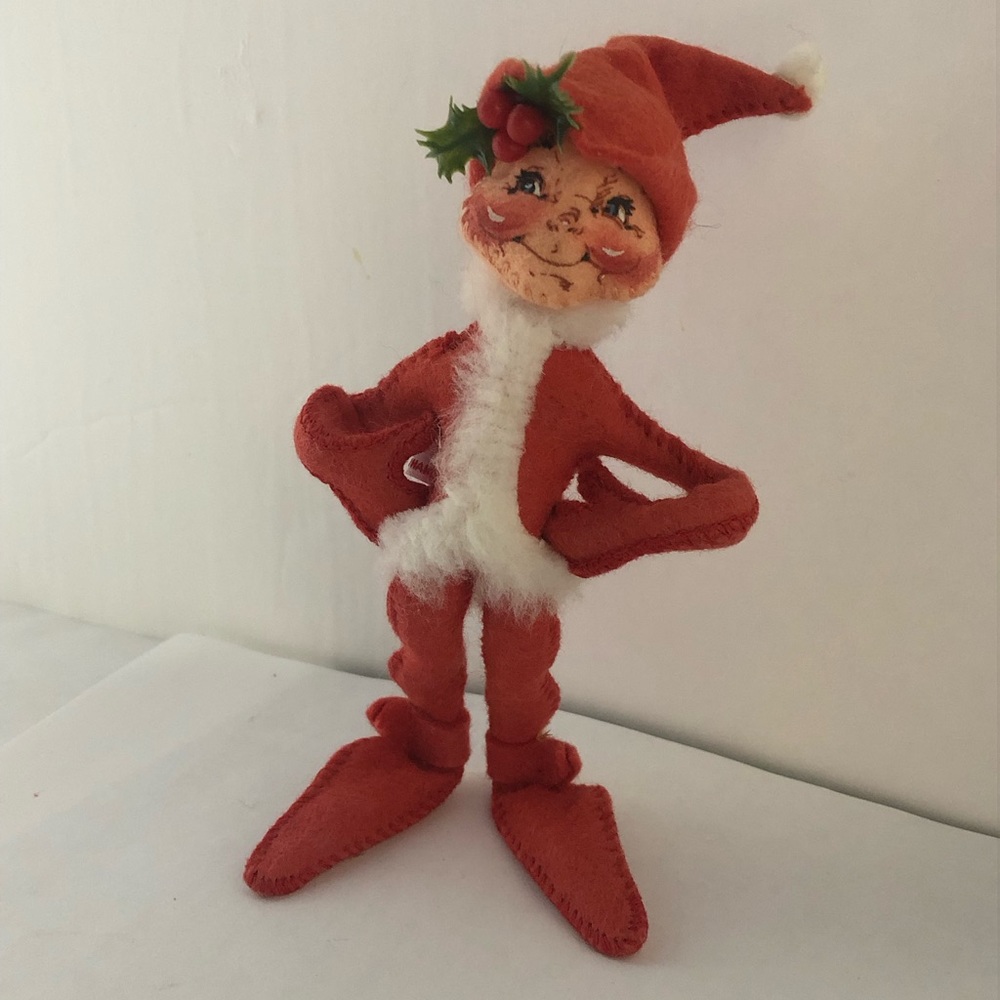 Confident Little Annalee Elf 1992